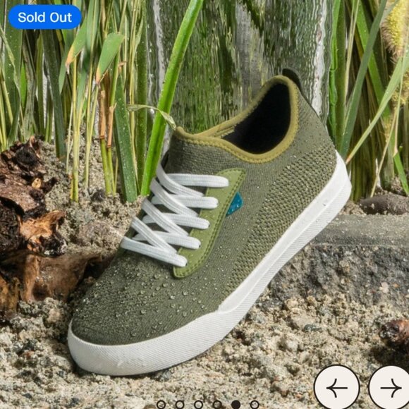 VESSI SOLD OUT WATERPROOF WEEKEND SNEAKER SZ - Picture 1 of 5